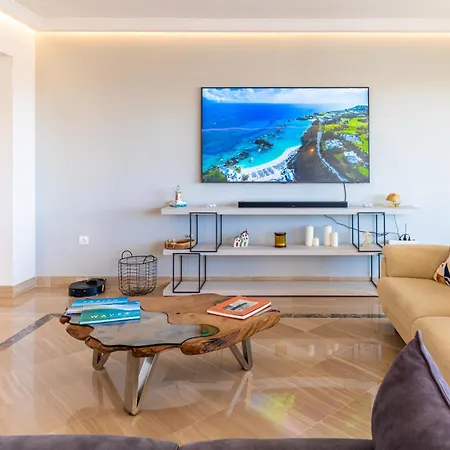 Apartment Fantastico Atico Duplex En Marbella, Con Vistas Al Mar Y A 300 Metros De La Playa