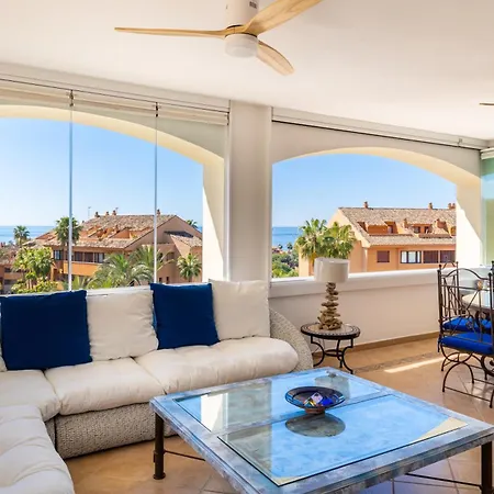 Apartment Fantastico Atico Duplex En Marbella, Con Vistas Al Mar Y A 300 Metros De La Playa